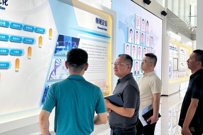 瑞狮集团走进中科院青岛生物能源与过程研究所，共探产学研融合新路径